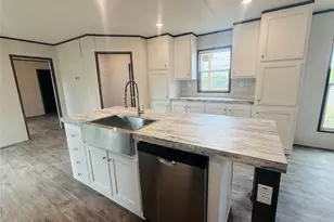 3425 Evergreen Dr, Granbury, TX 76048 - Photo 8