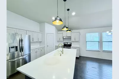 924 Blue Quail Run, Glenn Heights, TX 75154 - Photo 6