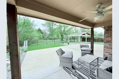 924 Blue Quail Run, Glenn Heights, TX 75154 - Photo 4
