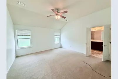 924 Blue Quail Run, Glenn Heights, TX 75154 - Photo 12