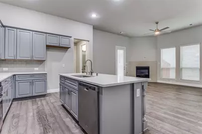 17620 Bottlebrush Drive, Dallas, TX 75252 - Photo 10