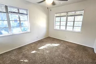 2621 N Locust St, Denton, TX 76209 - Photo 20