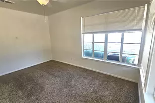 2621 N Locust St, Denton, TX 76209 - Photo 8