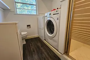 2621 N Locust St, Denton, TX 76209 - Photo 16