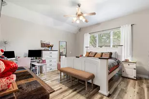 4404 Cluster Oak Ct, Granbury, TX 76049 - Photo 18