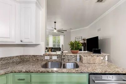 4404 Cluster Oak Court, Granbury, TX 76049 - Photo 18