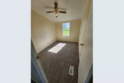 745 N Commerce Street, Marquez, TX 77865 - Photo 6