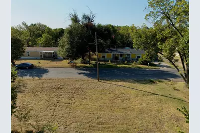1706 W 12th Avenue, Corsicana, TX 75110 - Photo 12