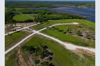 261 Clubhouse Drive, Windom, TX 75492 - Photo 10