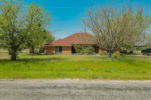275 Salesville Rd, Mineral Wells, TX 76067 - Photo 12