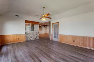 275 Salesville Rd, Mineral Wells, TX 76067 - Photo 8