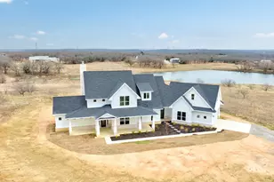 117 Mustang Springs Cir, Sunset, TX 76270 - Photo 1