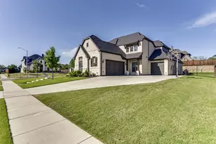 712 Toby Trl, Mansfield, TX 76063 - Photo 2