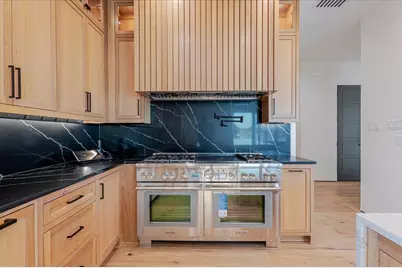 1014 Chaparrel Lane, Possum Kingdom Lake, TX 76449 - Photo 10