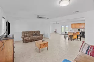 9518 County Rd 913, Godley, TX 76044 - Photo 10