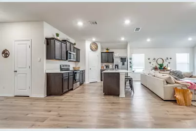 6427 Whitecap Drive, Princeton, TX 75407 - Photo 4