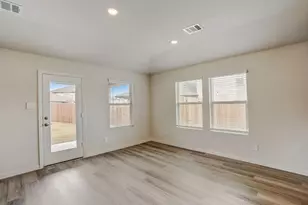 2225 Zephyr Dr, Princeton, TX 75407 - Photo 10