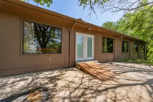 317 Peach St, Dublin, TX 76446 - Photo 4