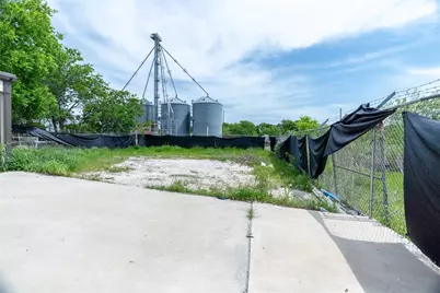 619 Cunningham Street, Hillsboro, TX 76645 - Photo 4