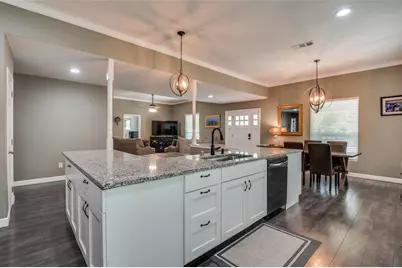 411 E Ross Street, Waxahachie, TX 75165 - Photo 6