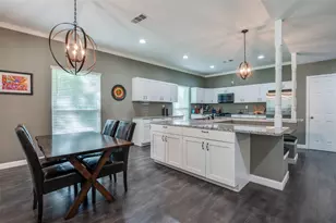 411 E Ross St, Waxahachie, TX 75165 - Photo 8