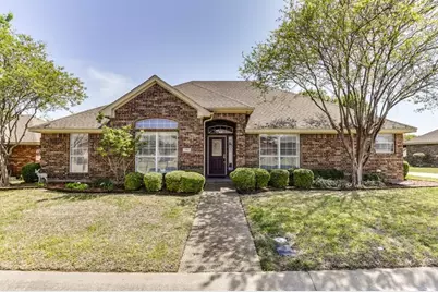 128 Crestridge Drive #33, Cedar Hill, TX 75104 - Photo 1