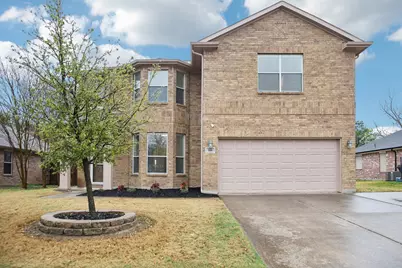 208 Wenrick Drive, Roanoke, TX 76262 - Photo 2
