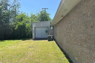 717 Bluebonnet St, Mexia, TX 76667 - Photo 4