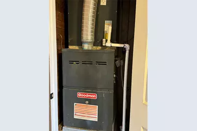 510 Cain St, Quanah, TX 79252 - Photo 8