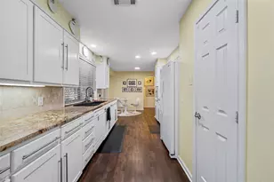 4616 Westchester Dr, Waco, TX 76710 - Photo 10