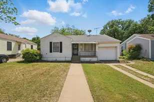 2104 W Lotus Ave, Fort Worth, TX 76111 - Photo 1