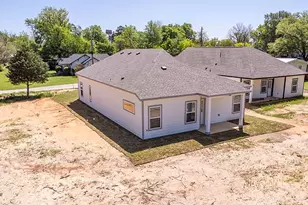 525 N Washington St, Grand Saline, TX 75140 - Photo 2