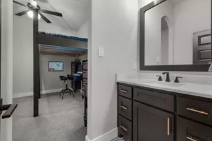 1047 Twin Creeks Dr, Weatherford, TX 76088 - Photo 14