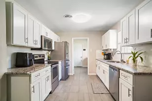 6721 Cylinda Sue Cir, North Richland Hills, TX 76180 - Photo 8