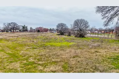 1 Elkhorn Drive, Dalworthington Gardens, TX 76016 - Photo 8