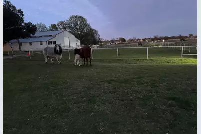 9470 S Highway 377, Pilot Point, TX 76258 - Photo 22