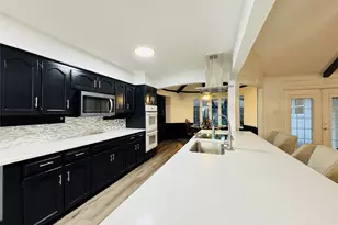 4421 Woodridge Dr, Arlington, TX 76013 - Photo 10