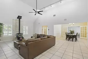 2525 Colt Ln, Crowley, TX 76036 - Photo 10