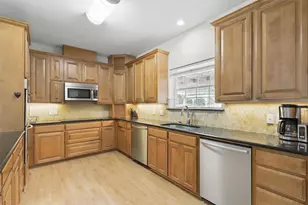 2525 Colt Ln, Crowley, TX 76036 - Photo 4