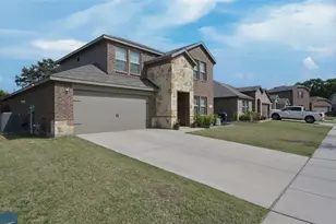 1312 Shady Hl Ln, Denton, TX 76209 - Photo 2