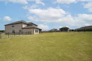 2719 Triumph Ct, Heath, TX 75032 - Photo 2