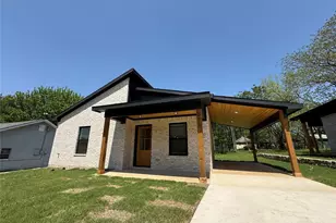 611 W Baker St, Denison, TX 75020 - Photo 2