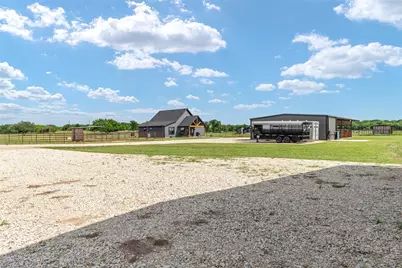 11200 Light Road, Lipan, TX 76462 - Photo 32