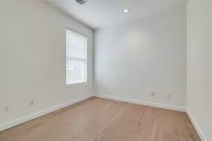 3251 Cambrick St, Dallas, TX 75204 - Photo 18