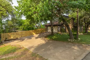 2612 Rockview Dr, Waco, TX 76710 - Photo 4