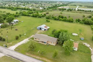 18025 Tydings Rd, Justin, TX 76247 - Photo 4