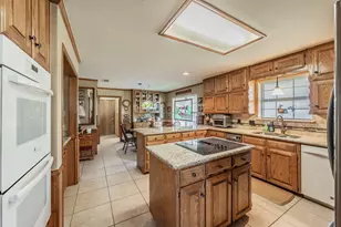 4917 Delta Ct, North Richland Hills, TX 76180 - Photo 10