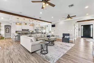 238 Bold Springs Ct, West, TX 76691 - Photo 6