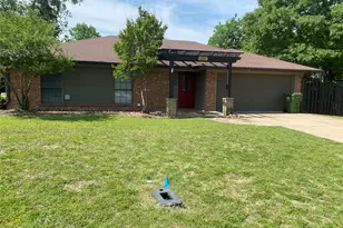 600 E Elm St, Glen Rose, TX 76043 - Photo 2