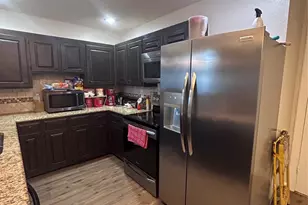 600 E Elm St, Glen Rose, TX 76043 - Photo 8